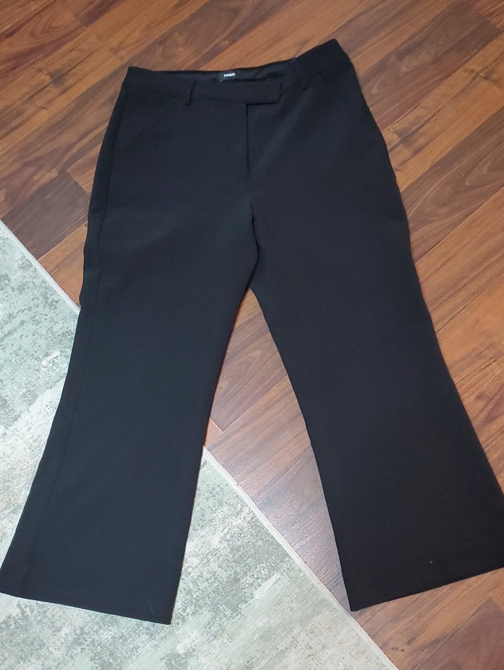 Express Black Label Detail